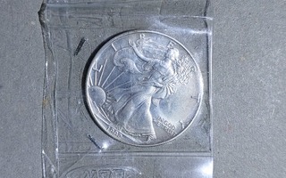 3 kpl American Silver Eagle kolikkoa UNC