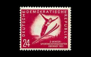 DDR 281 ** Talviurheilu mäkihyppy (1951)