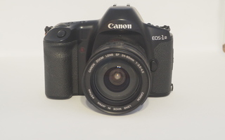 Canon EOS 1N ammattitason filmijärjestelmäkamera