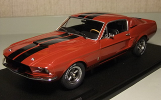 Shelby GT 500 -67 1:18