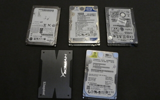 4 x 2,5 hdd ja 1 x ssd 120gb