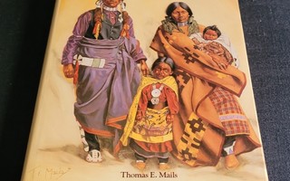 Thomas E. Mails: THE PEOPLE CALLED APACHE