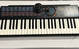 Yamaha PSR 76 kosketinsoitin/keybord