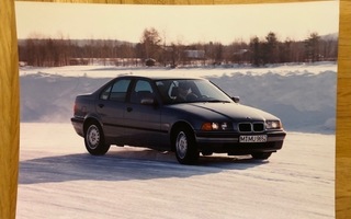 Lehdistökuva BMW E36 3-sarja