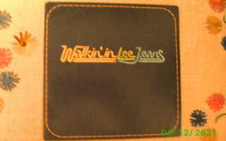 Lee Cooper mainoslevy. Walkin in Lee jeans v.1975 -7"