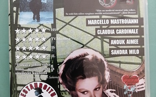 Fellini 8 1/2, Suomi DVD
