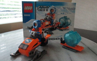 LEGO City 60032 - Arktinen moottorikelkka - Arctic Snowmobil