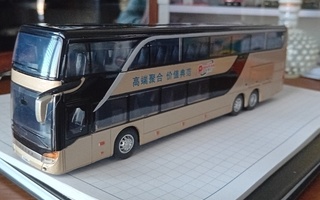 Setra S431 DT.   Pienoismallibussi