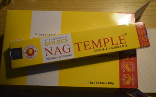 Nag Temple suitsuketikkuja