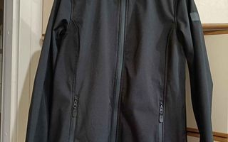Future Sport säänkestävä takki kokoa M (40-42)