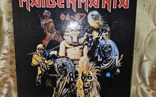 IRON MAIDEN LP BOX SET "Maiden Mania" !