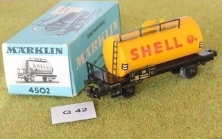 #Q42 Märklin 4502 tankkivaunu Shell