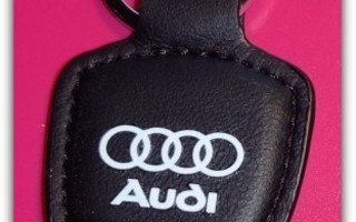 Pieni nahkainen Audi avaimenperä