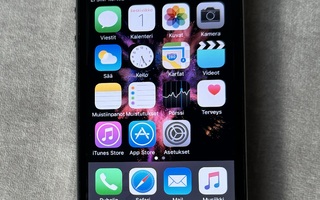 iPhone 4S 16GB Musta