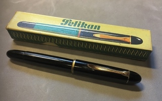 Vintage Pelikan 140 mustetäytekynä ja Akvila mustepullo