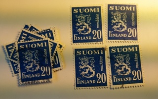 Malli 1930 Leijona sininen postimerkki 20 markka