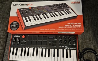 Akai MPK mini plus