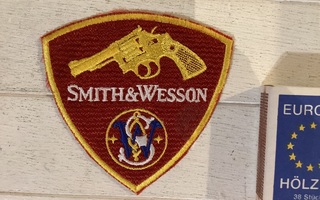 Kangasmerkki Smith&Wesson