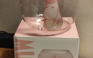 Muumi Moomin Muurla kynttilälyhty. Uusi. Niiskuneiti.