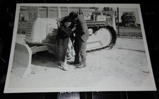 Vanha Bulldozer 50-luvun pieni valokuva