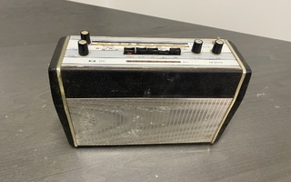 AGA 3521 matkaradio