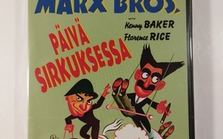 (SL) UUSI! DVD) Päivä sirkuksessa (1939) MARX BROS.