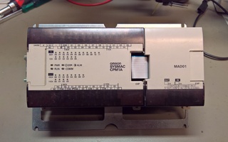 Omron SYSMAC CPM1A + MAD01