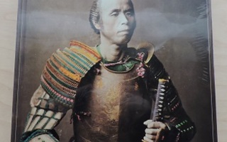 Mitsuo Kure: Sotaisat samurait