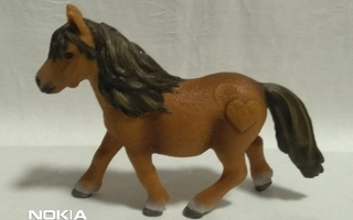 SCHLEICH SHETLANNINPONI TAMMA 2013 (SYDÄN-KOHOKUVIO PONI)