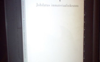 Taina Pihlajarinne : Johdatus immateriaalioikeuteen ( 2014 )