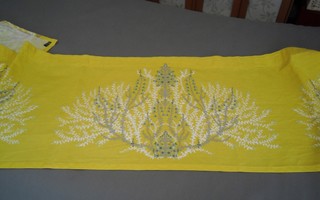 Vallila - Varvikko kappa - keltainen - 60 x 245 cm
