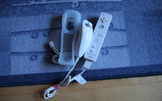 Wii : remote + nunchuck [aito Nintendo tuote]