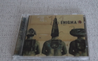 CD Enigma : 3 Le Roi Est Mort, Vive Le Roi!
