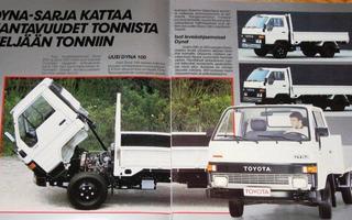 1985 Toyota Dyna esite - KUIN UUSI -  12 sivua - suom