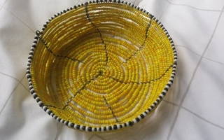 Keltainen helmikulho halkaisija 11 cm