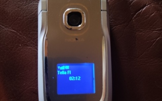 Nokia 2760.