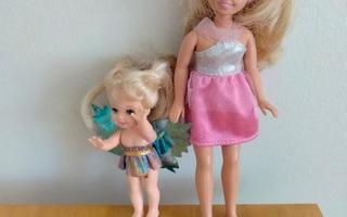 Barbie Kelly ja Stacy nuket.