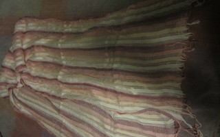 Pehmeä vaaleanpuna -valko - lila -raitainen huivi