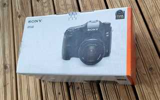 Sony Alpha A68K järjestelmäkamera + 2 objektiivia (uusi)