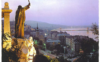 Unkari : Budapest, kaupunkinäkymä St. Gellért - patsaalta