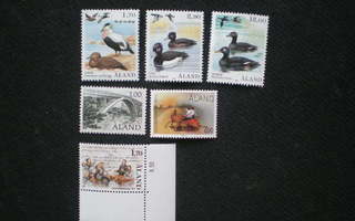 Vuoden 1987 kaikki postimerkit postituoreena **