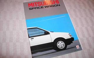 Myyntiesite Mitsubishi Space Wagon 1984 - Suomi