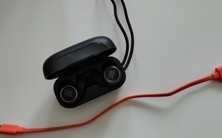 JBL Reflect Mini täysin langattomat in-ear kuulokkeet musta