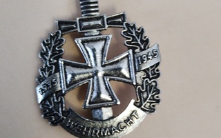 Germany German Wehrmacht Patriotic 1935 - 1945 Pin Badge