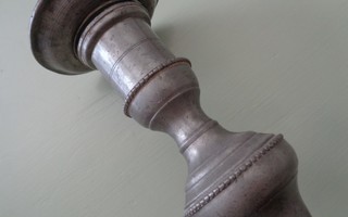 Kynttilänjalka tinaa, 1800-luku