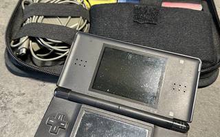 Nintendo DS Lite (sarana löysä)