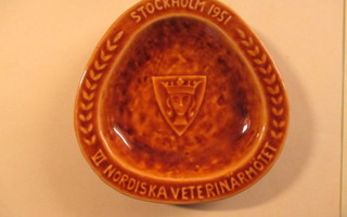 Röstrand 1951Tuhkakuppi Stockholm VI Nordiska Veterinärmötet