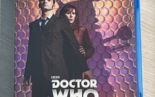 Doctor Who: Kausi 4 (2000-luvun) Blu-ray (UUSI)