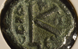 Bysantti Justin II 565-578 1/2 Follis