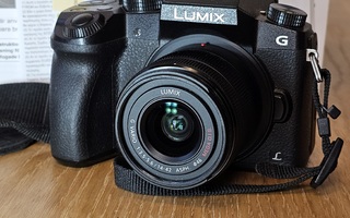 == Panasonic Lumix G7 ja Lumix G Vario 14-42mm F3.5-5.6